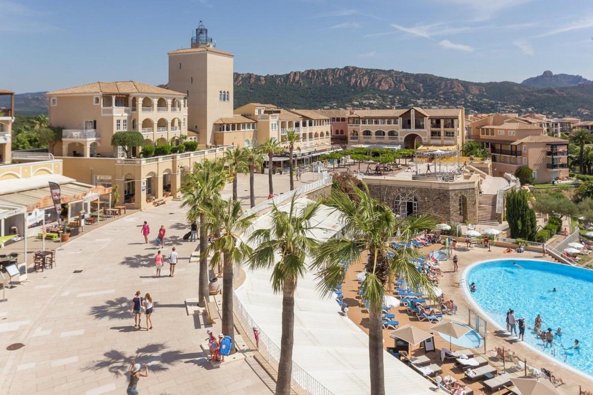 Village Cap Esterel, Piscine, Plage Saint-Raphaël Exteriör bild