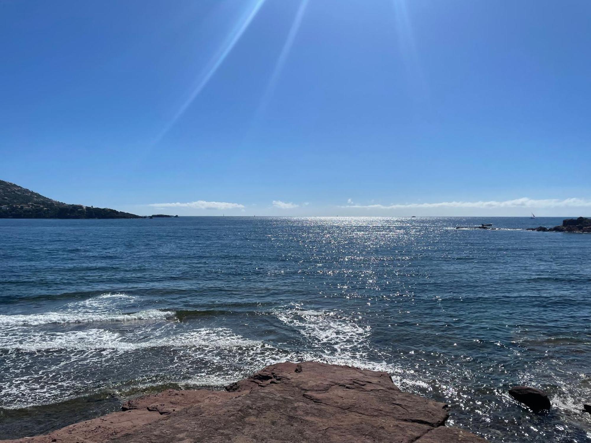 Village Cap Esterel, Piscine, Plage Saint-Raphaël Exteriör bild