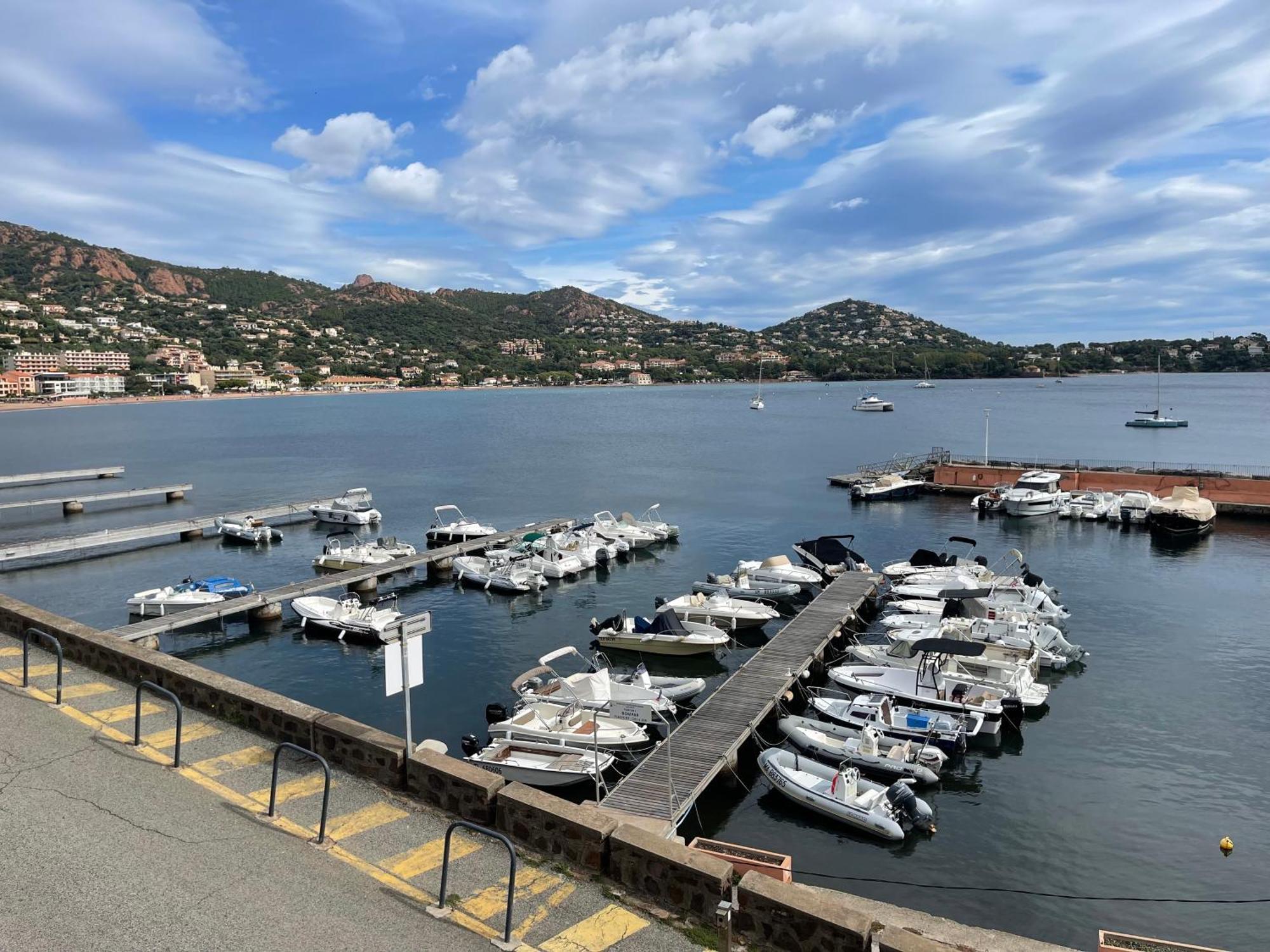 Village Cap Esterel, Piscine, Plage Saint-Raphaël Exteriör bild